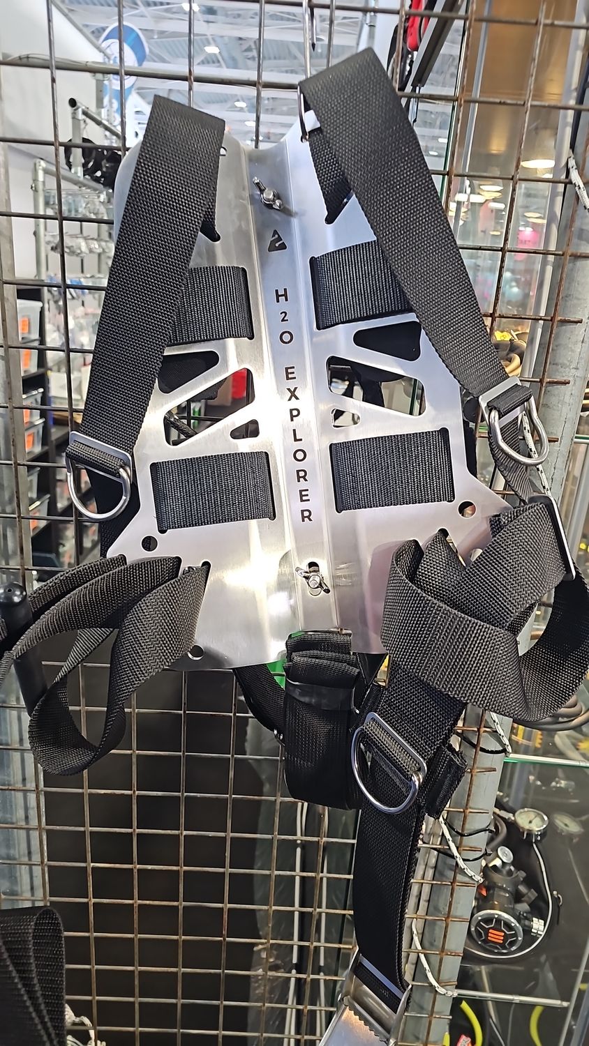 AQUANAUT piastra DIR con imbrago regolabile