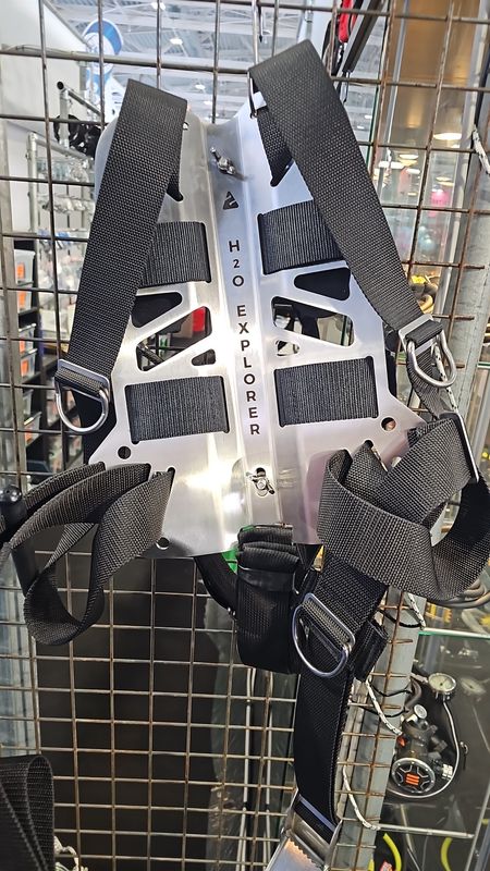 AQUANAUT piastra DIR con imbrago regolabile