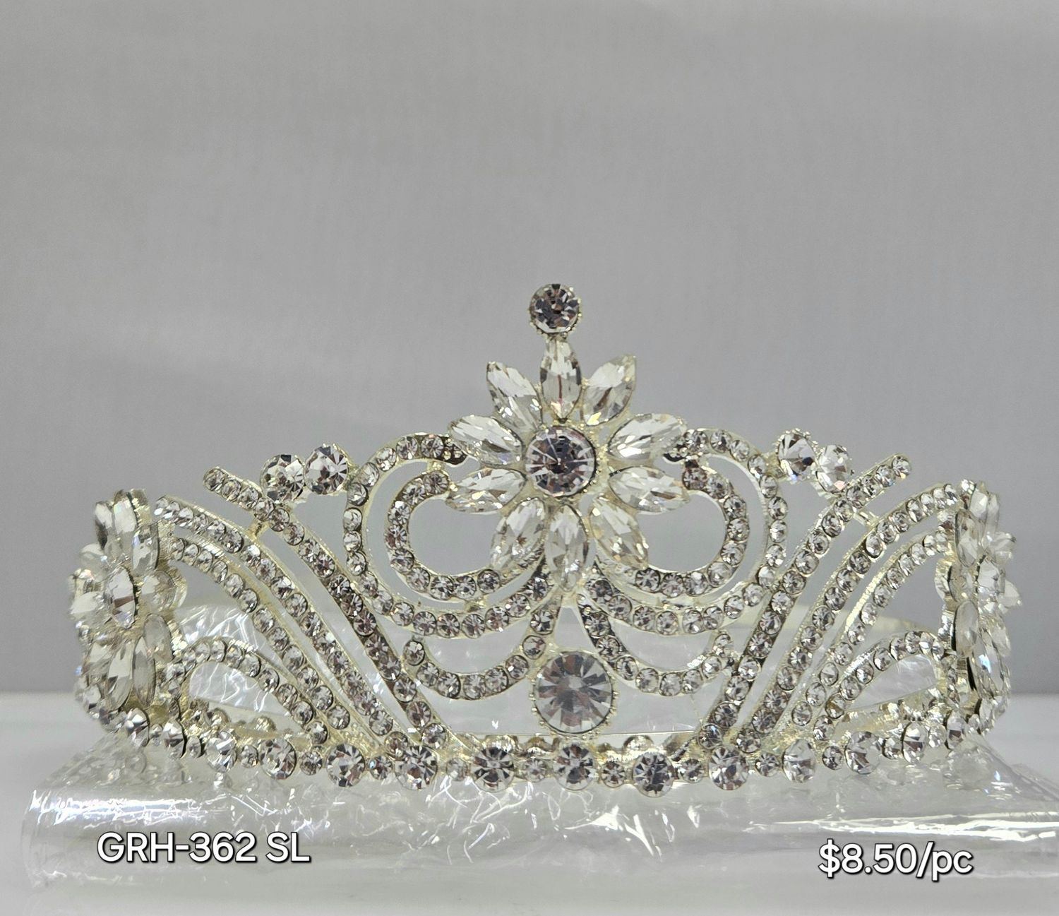 TIARA-8.50  - HAT