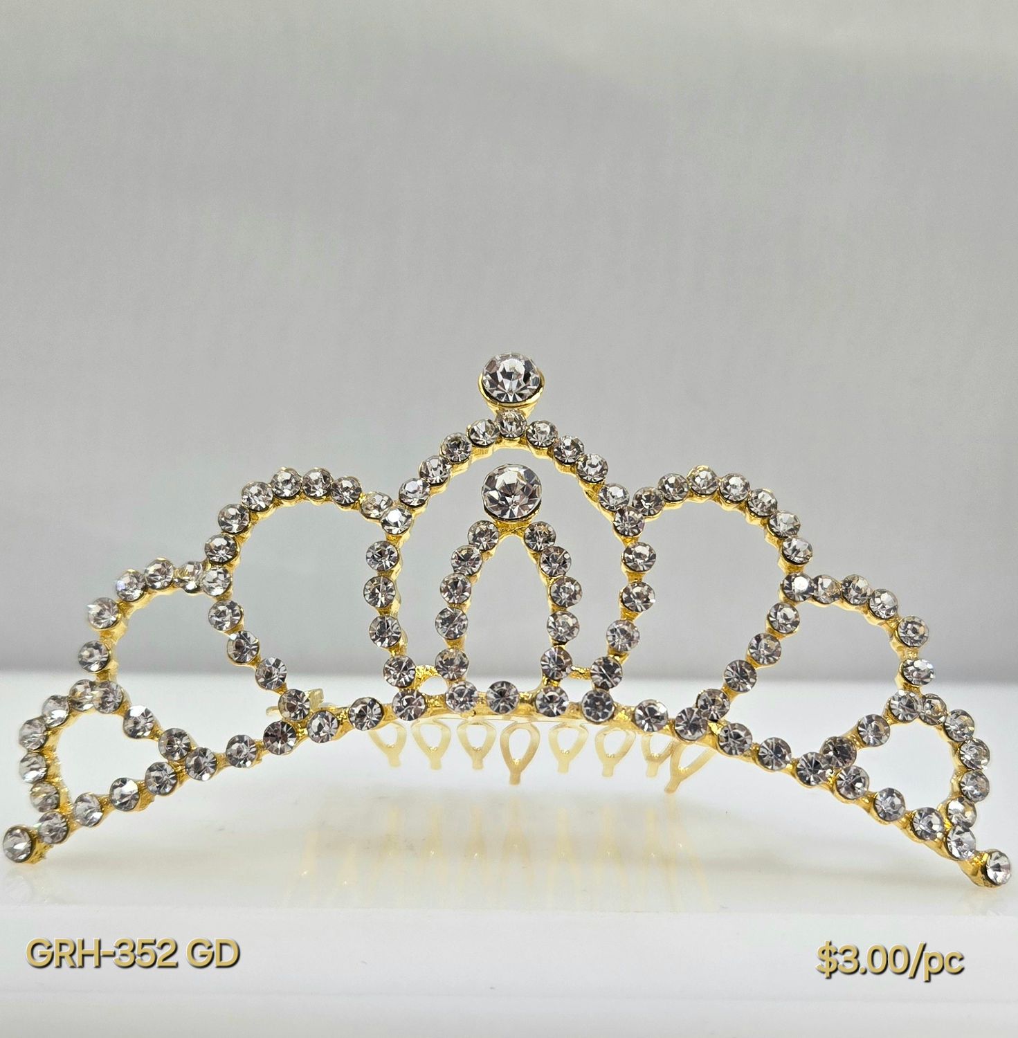 TIARA-3.00  - HAT