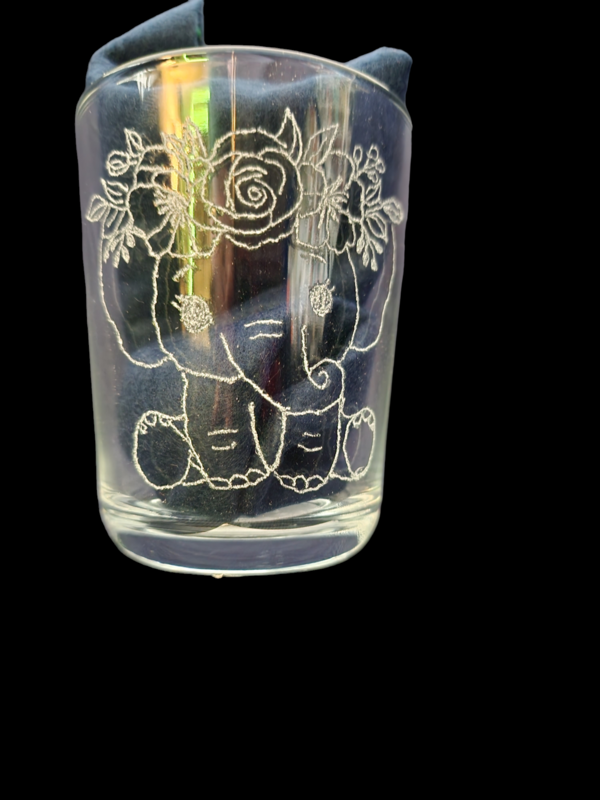 Wasserglas  kleiner Elefant