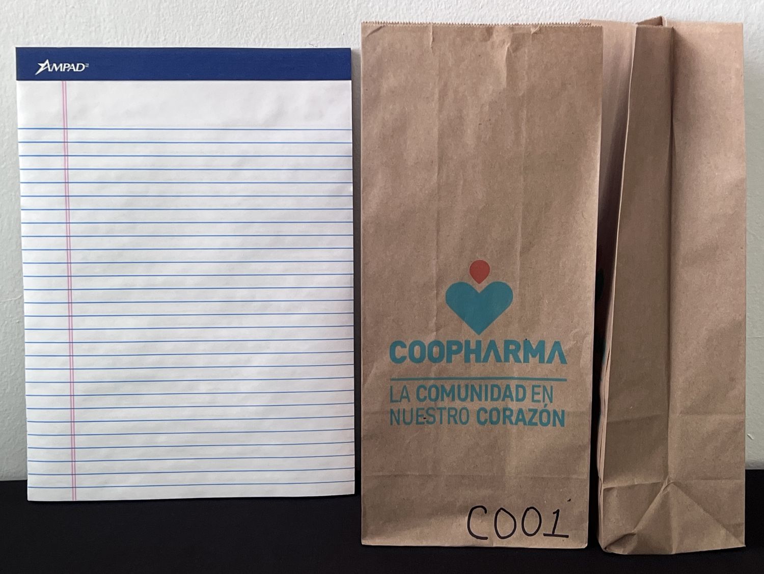 C001 Small Lunch Bag (Flat Bottom Bag) / Medidas: 5.9" x 4.0" x 11.4"