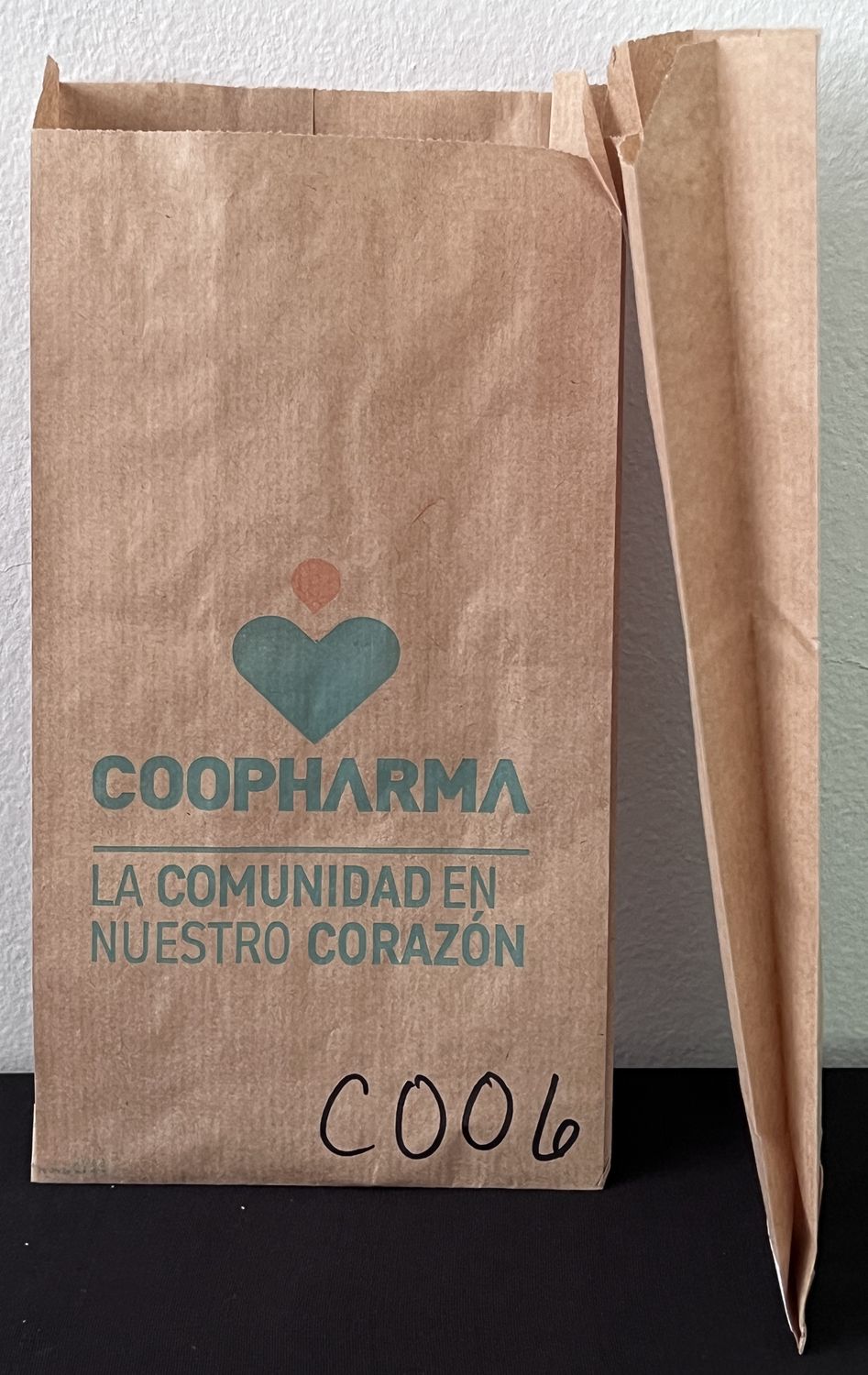 C006 Recetario (Pinch Bottom Bag) / Medidas: 9.5"(w) x 4.8"(h)