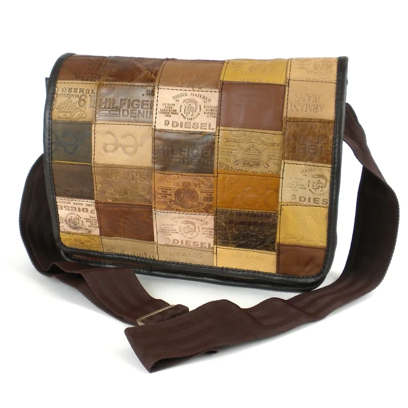 RECYCLED LEATHER LABEL MESSENGER BAG, SMALL