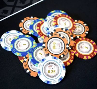 Malette 300 Jetons “CROWN – CASH GAME” – Clay Composite 14g – Setup Premium