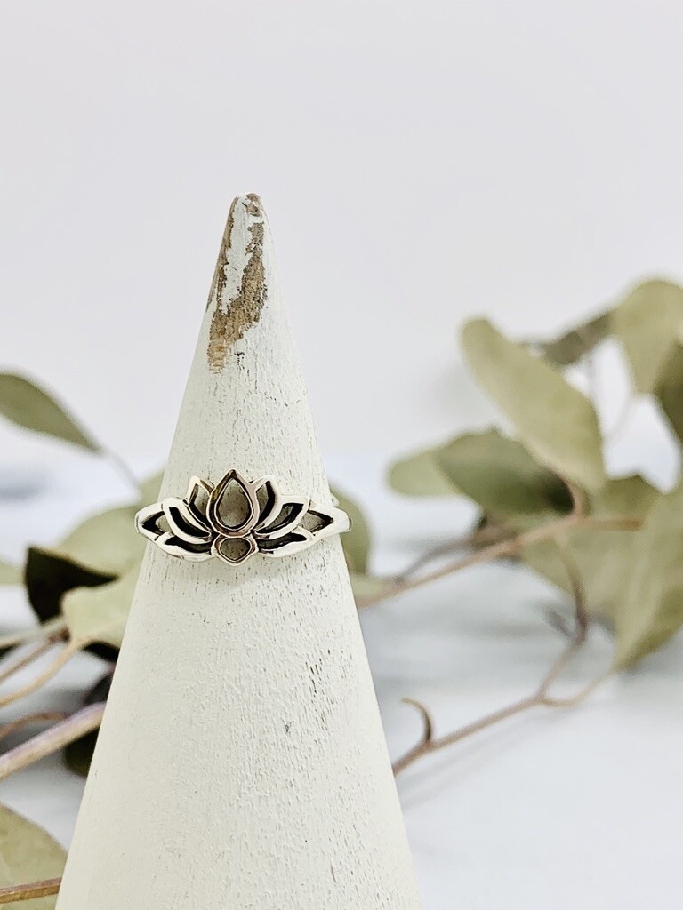 Silver Lotus Silhouette Ring