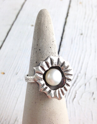 Sterling encased white freshwater pearl ring
