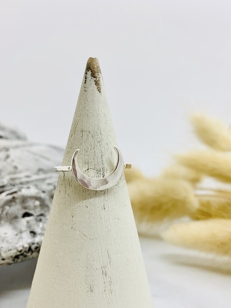 Silver Neptune Ring, Size: 6