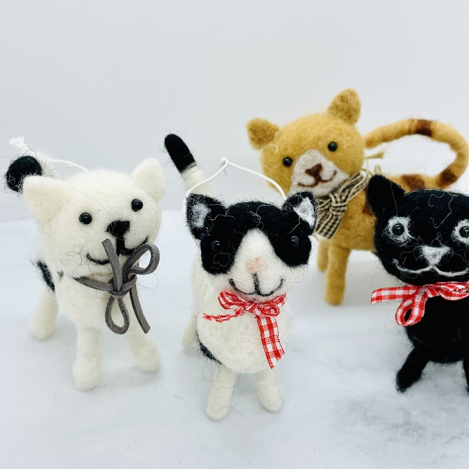 Felt Wool Kitten Ornament 3-1/2&quot;