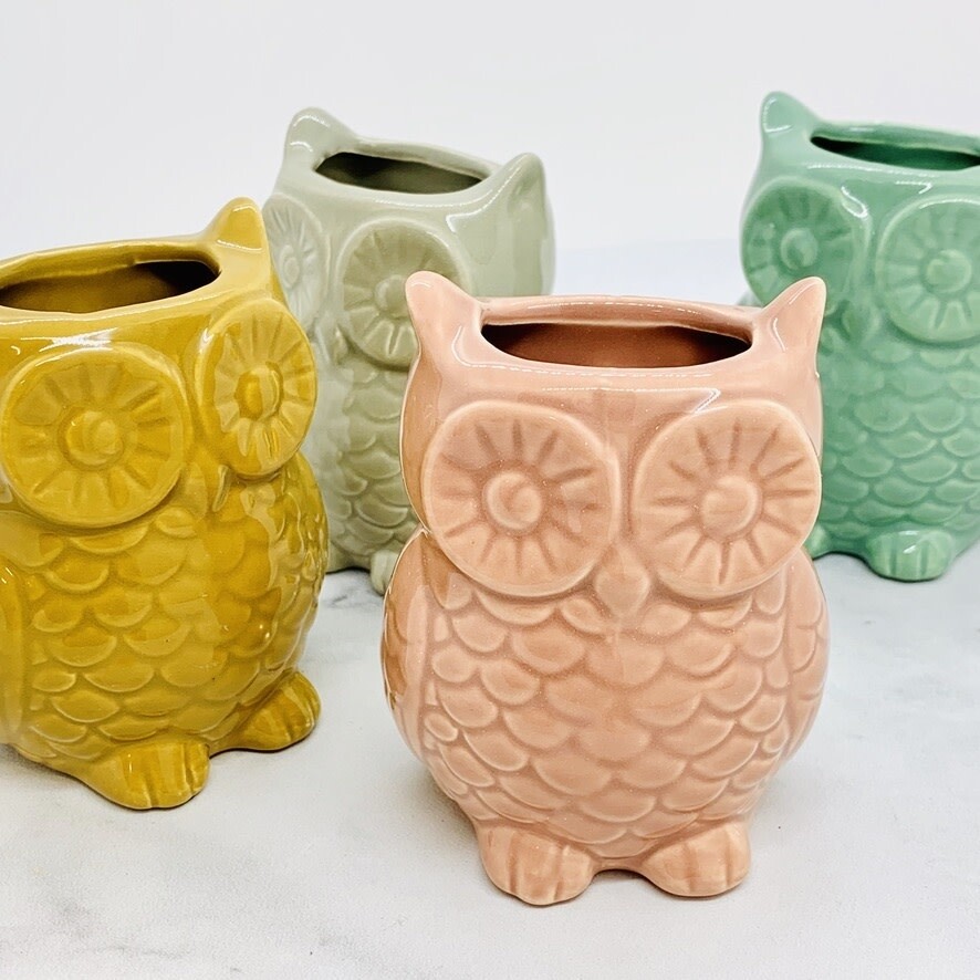 DNO 3.25&quot; x 2.75&quot; Stoneware Owl Vase w/ Magnet