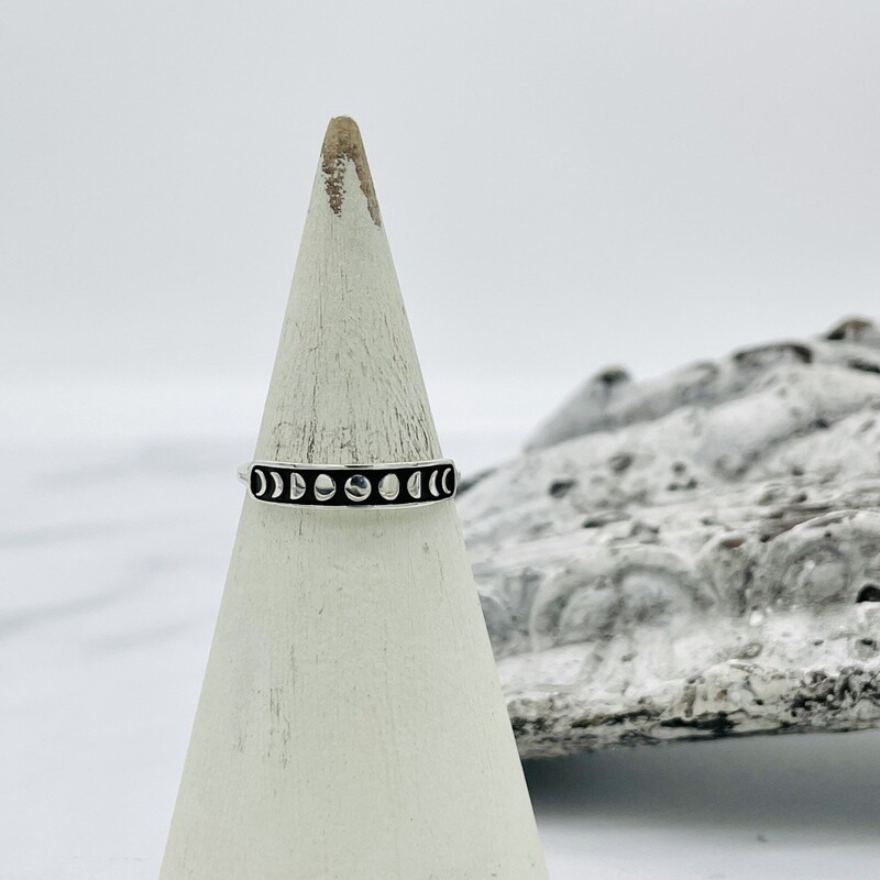 Silver Moon Phases Band Ring