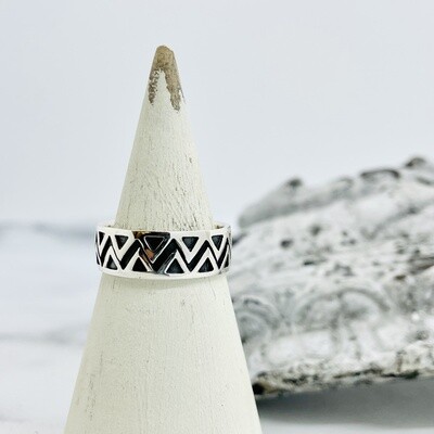 Silver Zigzag Wave Ring, 7mm