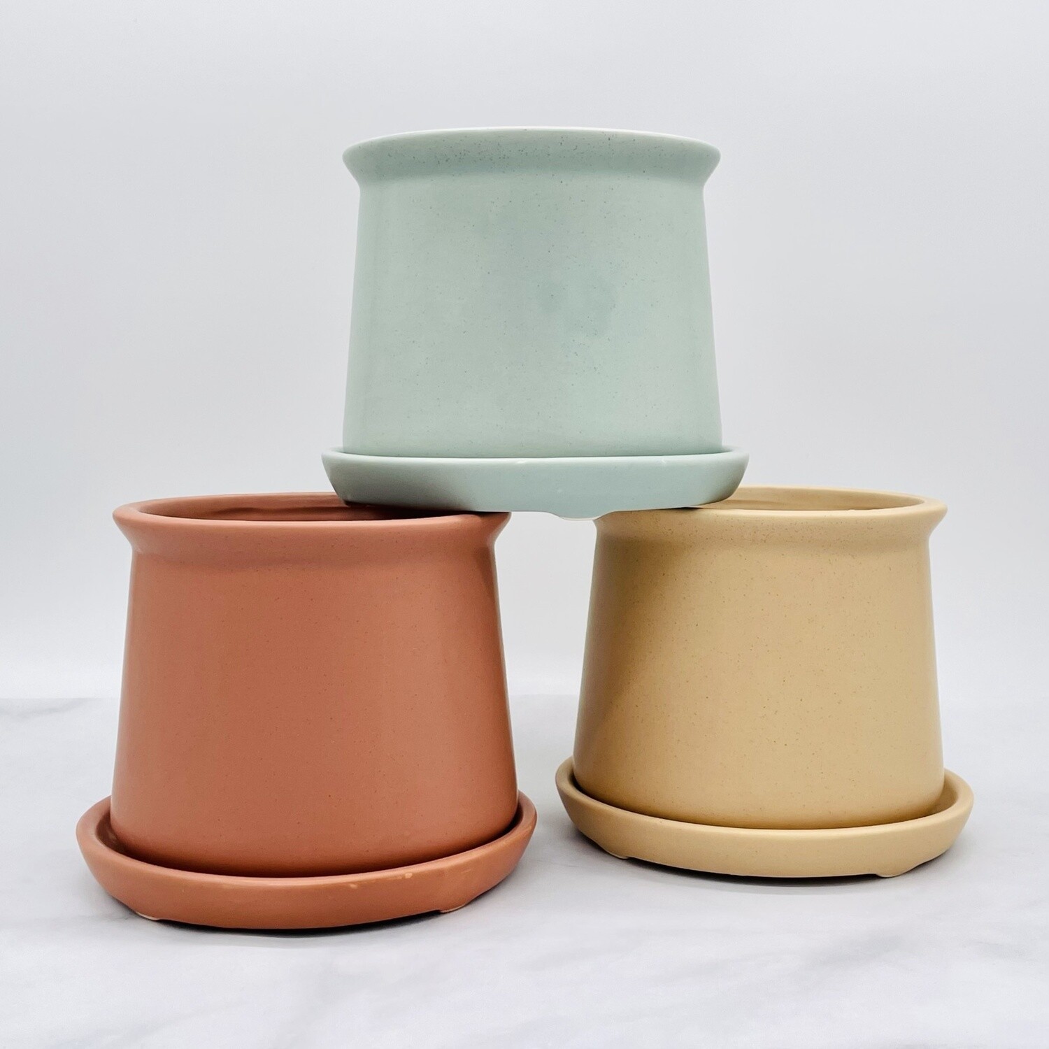 Nest Plant Pot 5.5&quot;R x 4.5&quot;H 