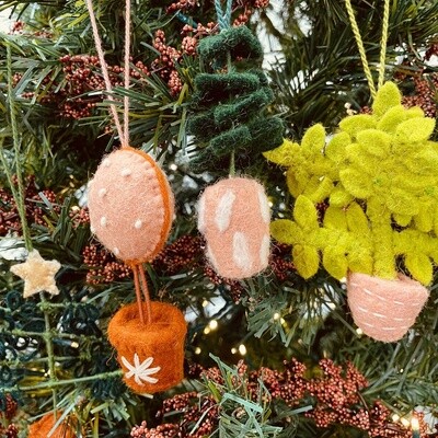 Wool Felt Potted Plant Ornament