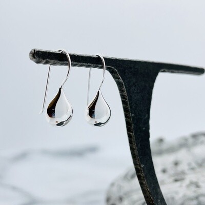 Sterling Silver Teardrop Fixed Earring