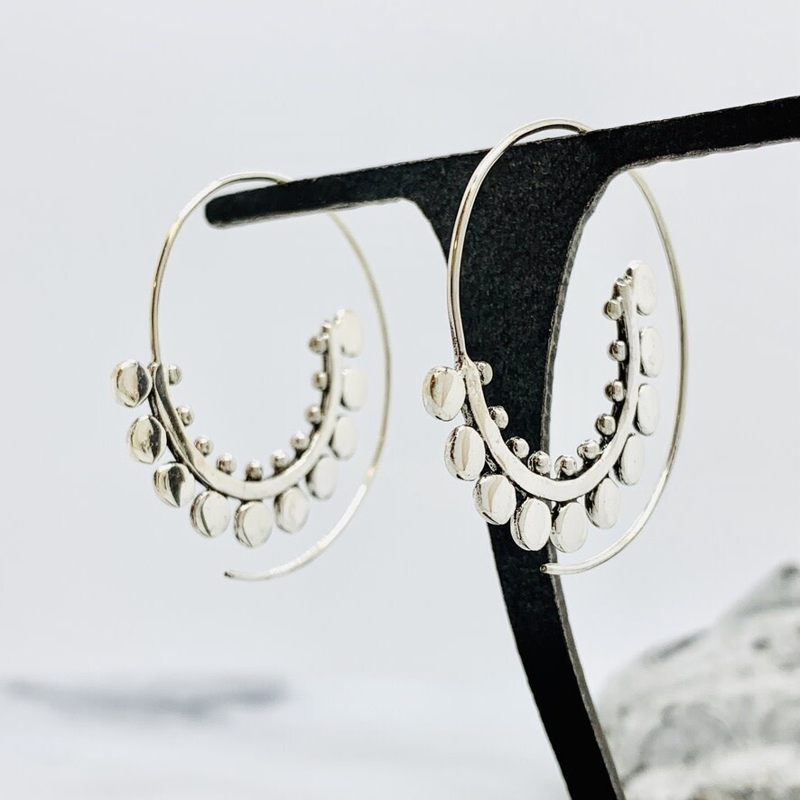 Sterling silver spotted spiral earring