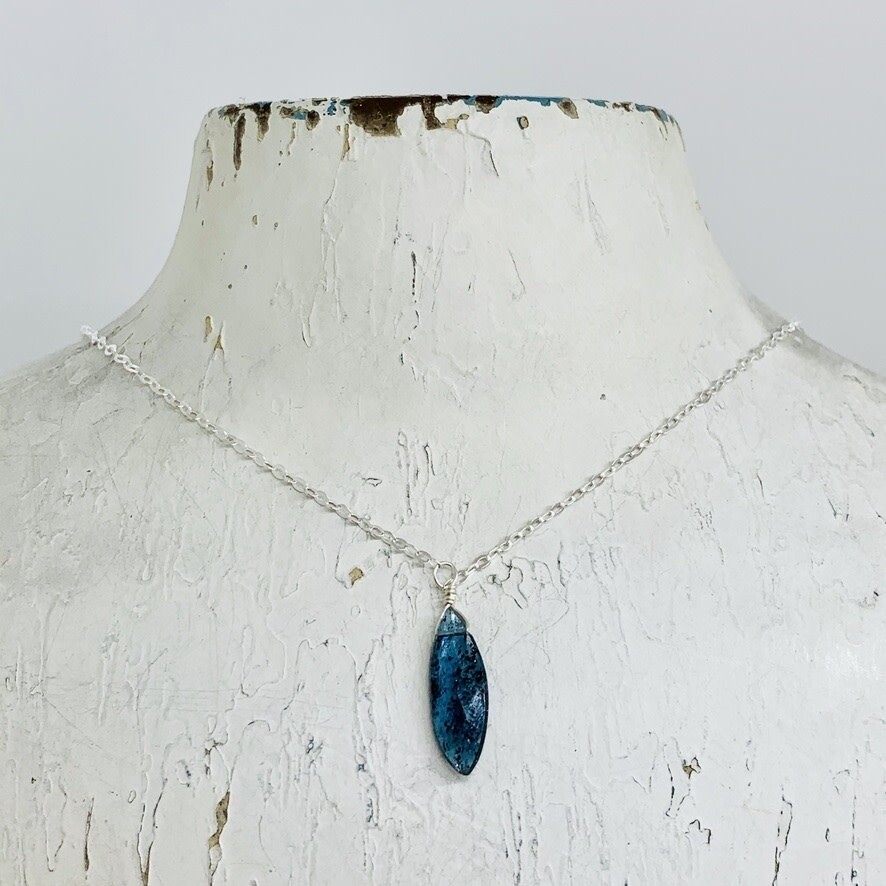 Handmade Small Marquis Moss Kyanite Drop on 18&quot; Silver Necklace