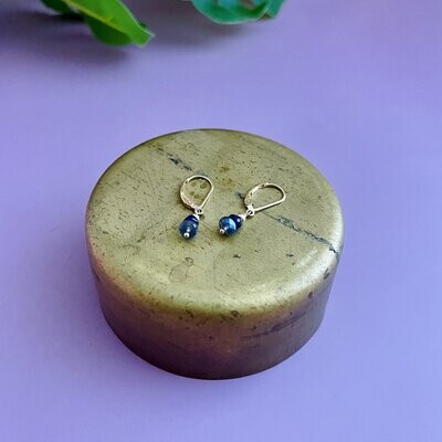 Handmade Faceted labradorite and blue sapphire earring