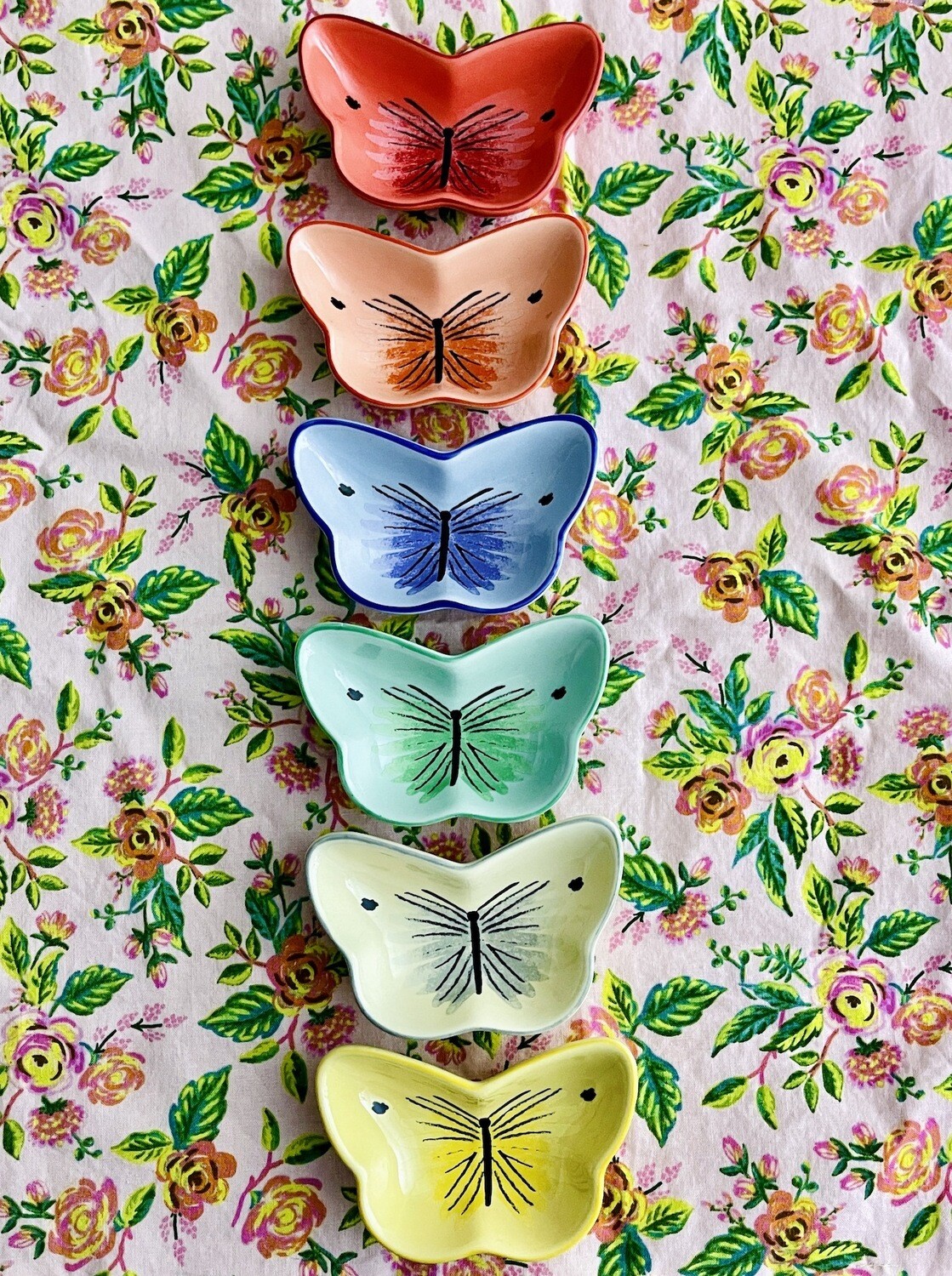 Butterfly Pinch Bowl, Color: Yellow