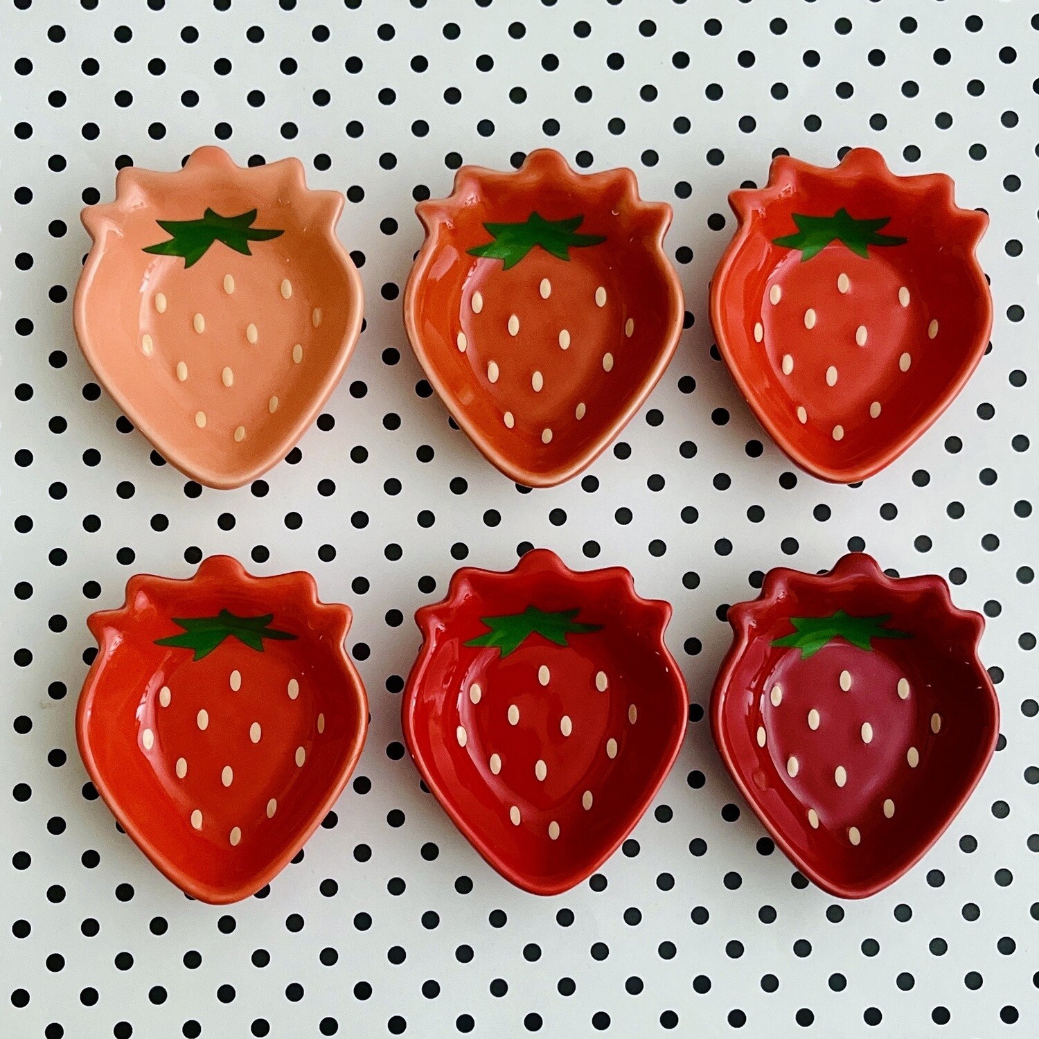 Berry Sweet Pinch Bowls