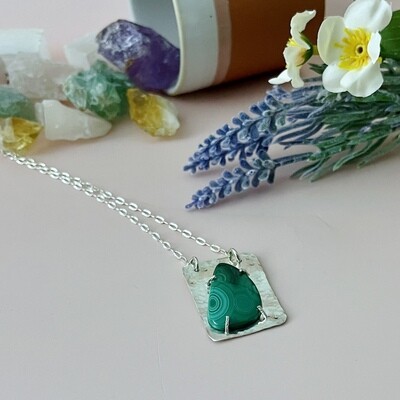 Handmade Silver Necklace with prong set malachite