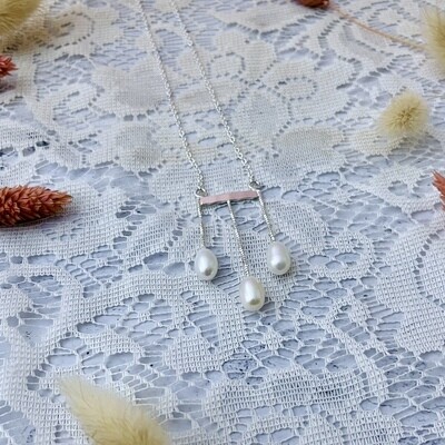 Handmade Silver Necklace with 3 single white pearls on faceted bar structure