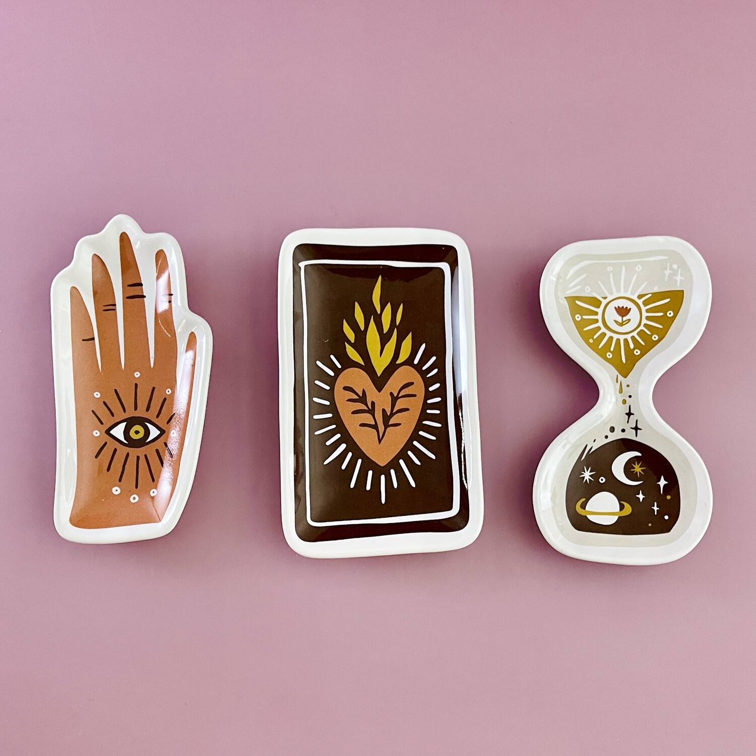 Spellbound Shaped Dish, Style: Hand