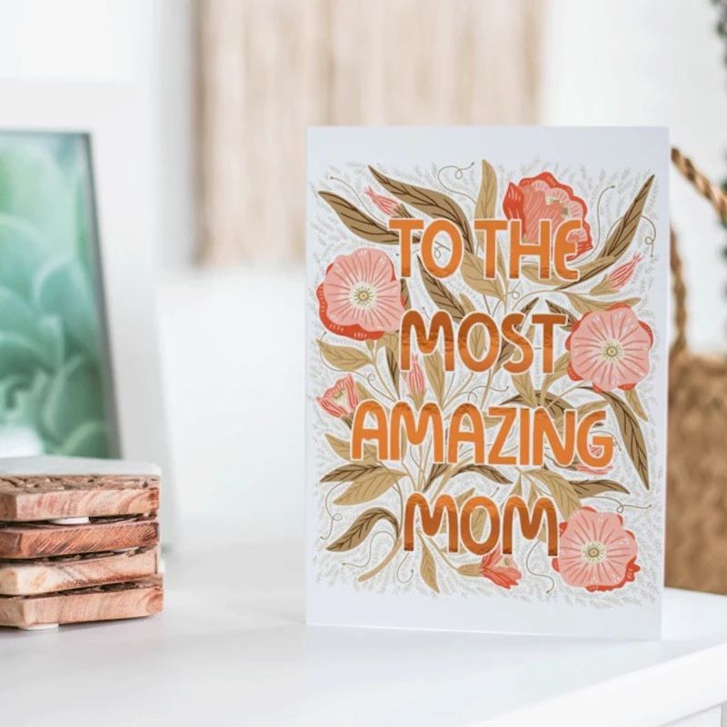 Amazing Mom Card