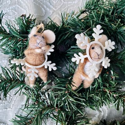 Wool Felt Mouse in Snowflake Outfit Ornament