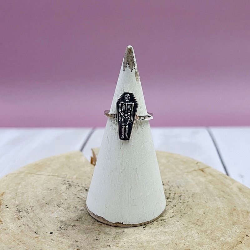 Silver Skeleton Coffin Ring, Size: 5
