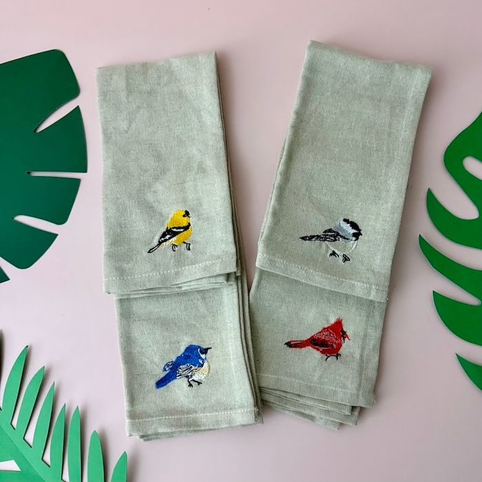 Napkins w/ Embroidered Birds S/4