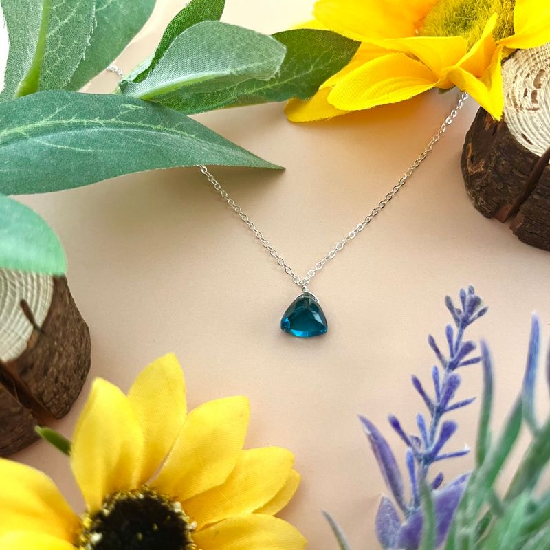 Handmade London Blue Topaz Trillion Necklace SS 16-18&quot;