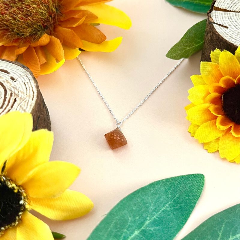 Handmade SS Polygonal Sunstone Necklace 18&quot;