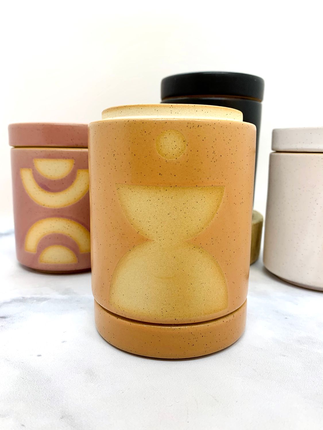 Form 12oz Candles, Scent: Wild Fig &amp; Vetiver