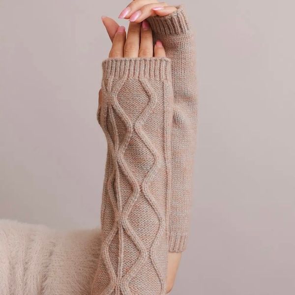 Leto Knitted Arm Warmers, Style: Camel