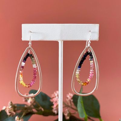 Handmade tear w. multi sapphire earrings in Silver