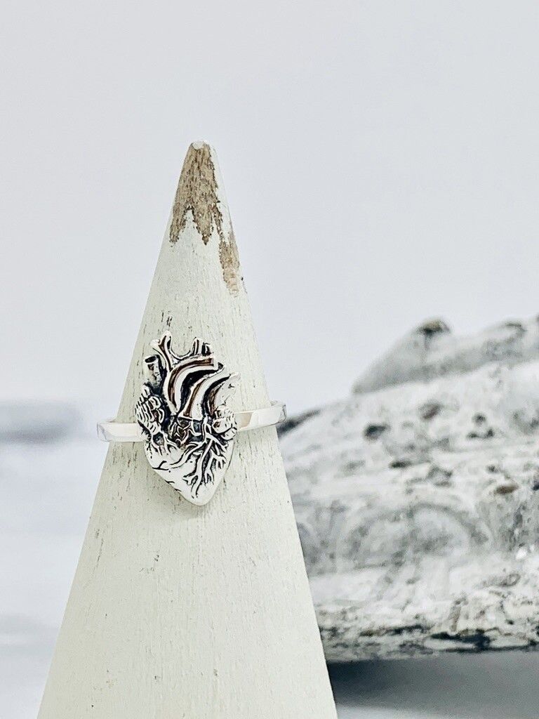 Anatomical Heart Ring
