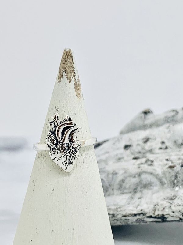 Anatomical Heart Ring