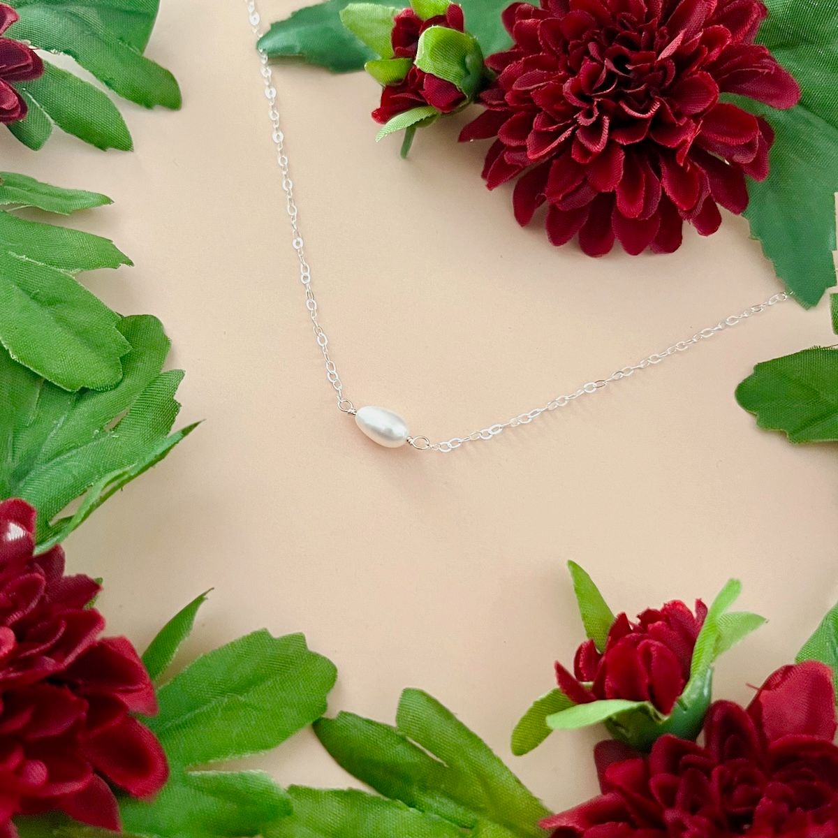 Single Pearl Necklace, Silver