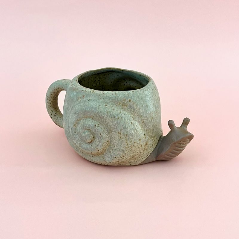 12 oz. Stoneware Snail Shaped Mug