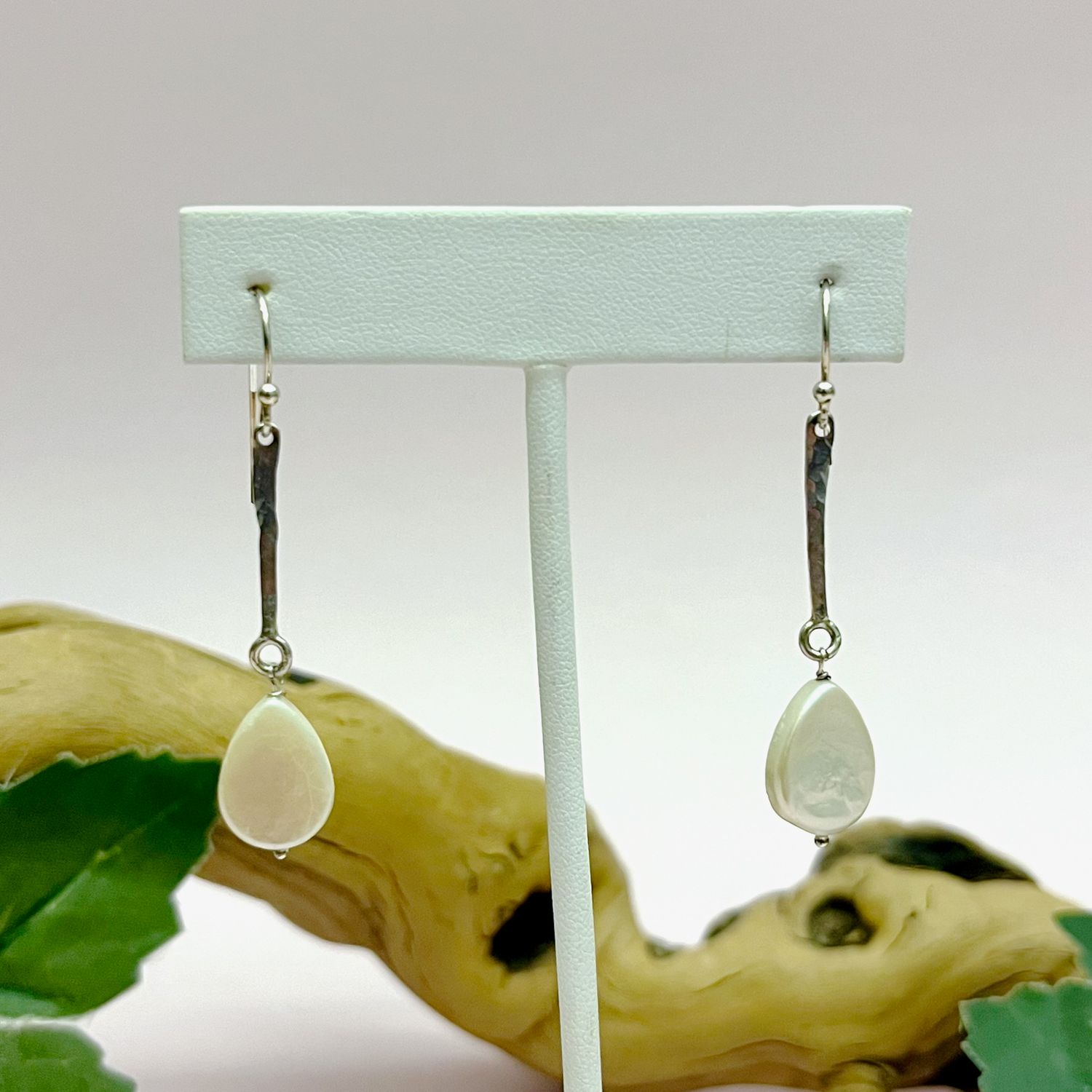 Handmade Earrings with hammered bar, teardrop shaped white pearl