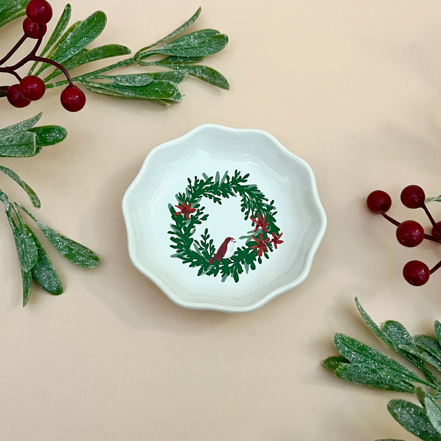 Wreaths Christmas Pinch Bowl, Style: White w/ Bird
