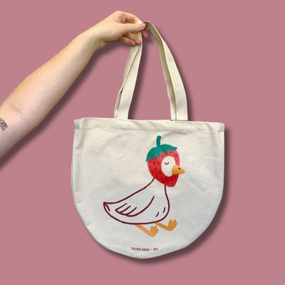 Strawberry Goose Round Tote