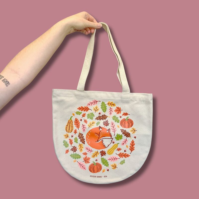 Fall Fox Round Tote