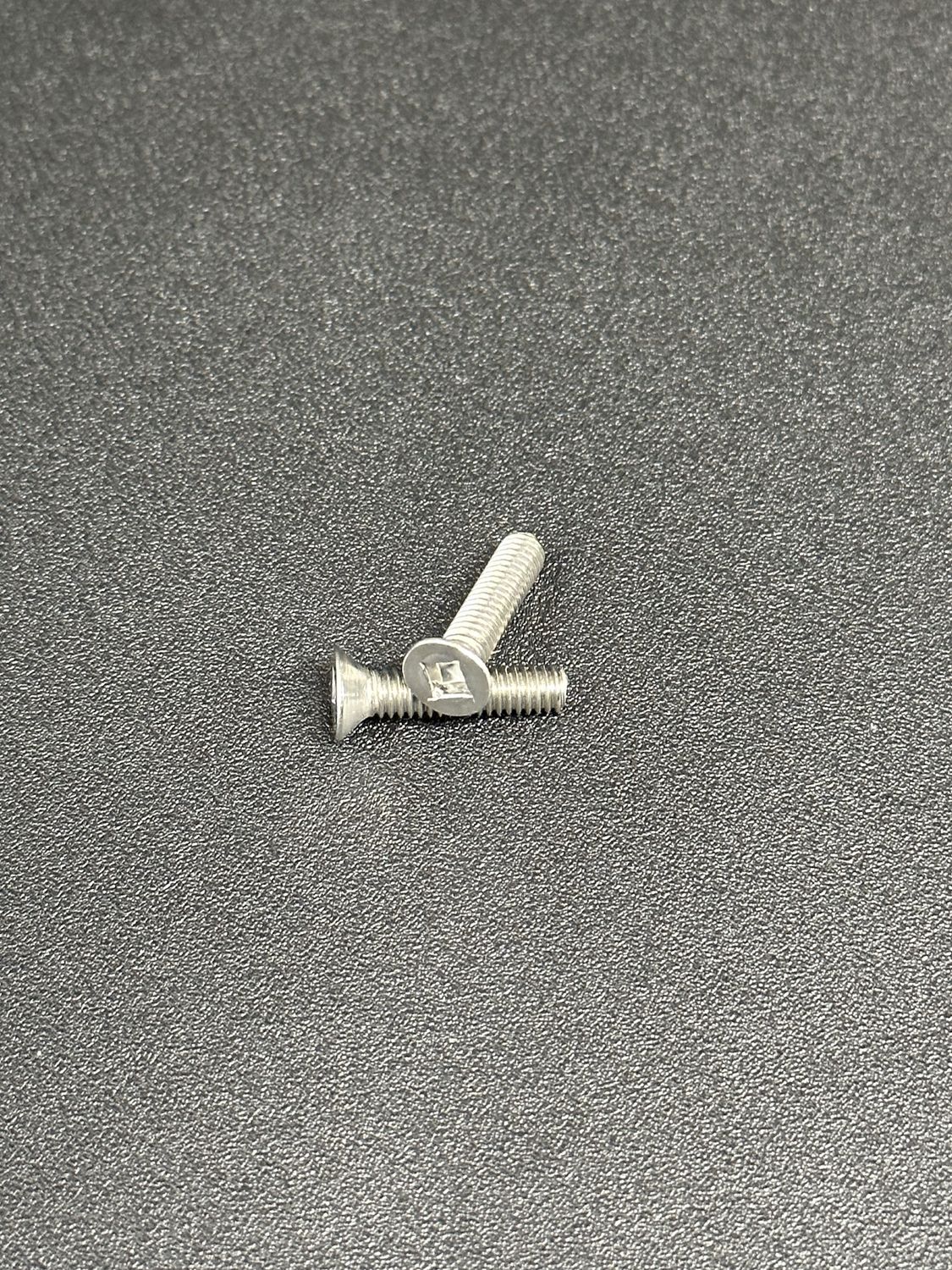 (304 Stainless) Flat Roberts Machine Screw, Diameter: 8-32, Length: 3/4"