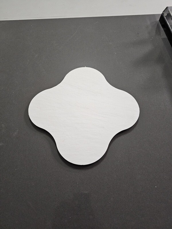 Base in Laminam ardesia bianca
