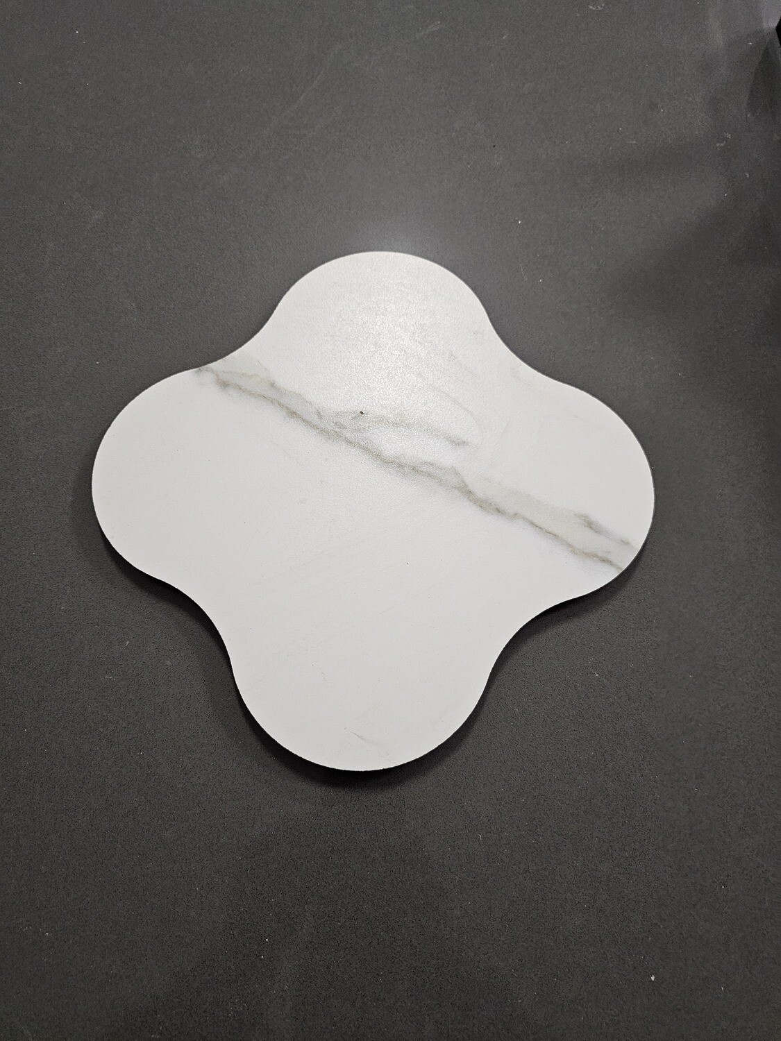 Base in Laminam Michelangelo