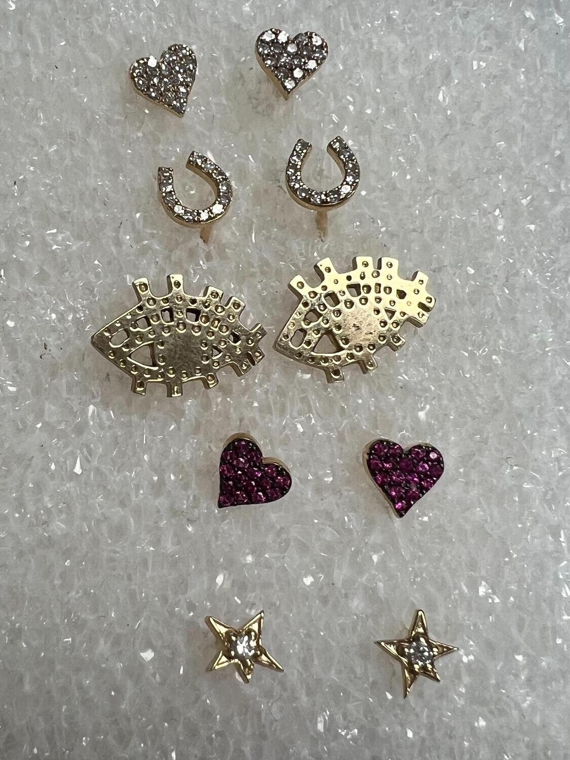 14K Gold Good Luck Horseshoe Studs