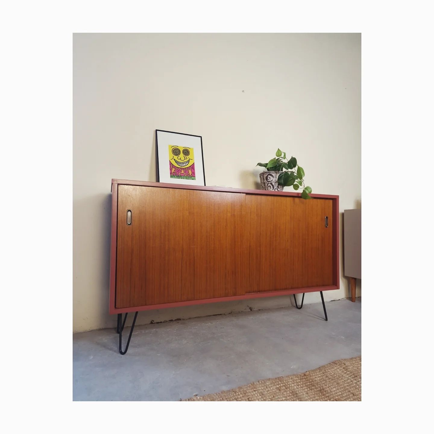 Vintage Sideboard Mid-Century Pink