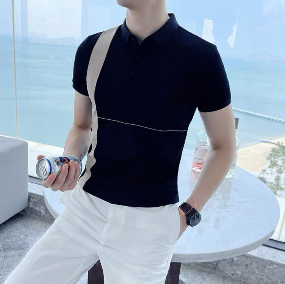 正品夏季新款英倫修身繙領短袖polo衣服T恤男時尚休閒撞色拼接簡潔. Authentic summer new British slim lapels short sleeve polo dress T-shirt men&#39;s fashion casual contrast panelling simplicity